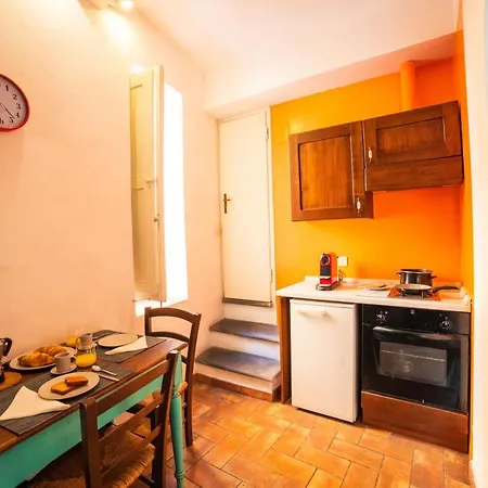 Apartment S1 - Serristori Tower Apt - Dolcevita