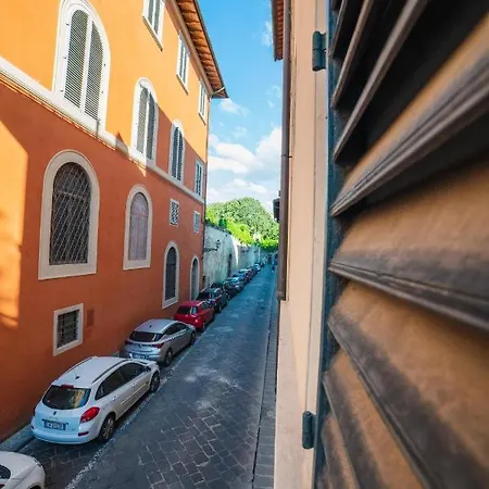 S1 - Serristori Tower Apt - Dolcevita Apartment Florence