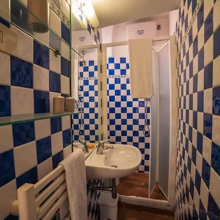 S1 - Serristori Tower Apt - Dolcevita * Florence