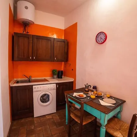 S1 - Serristori Tower Apt - Dolcevita Apartment Florence